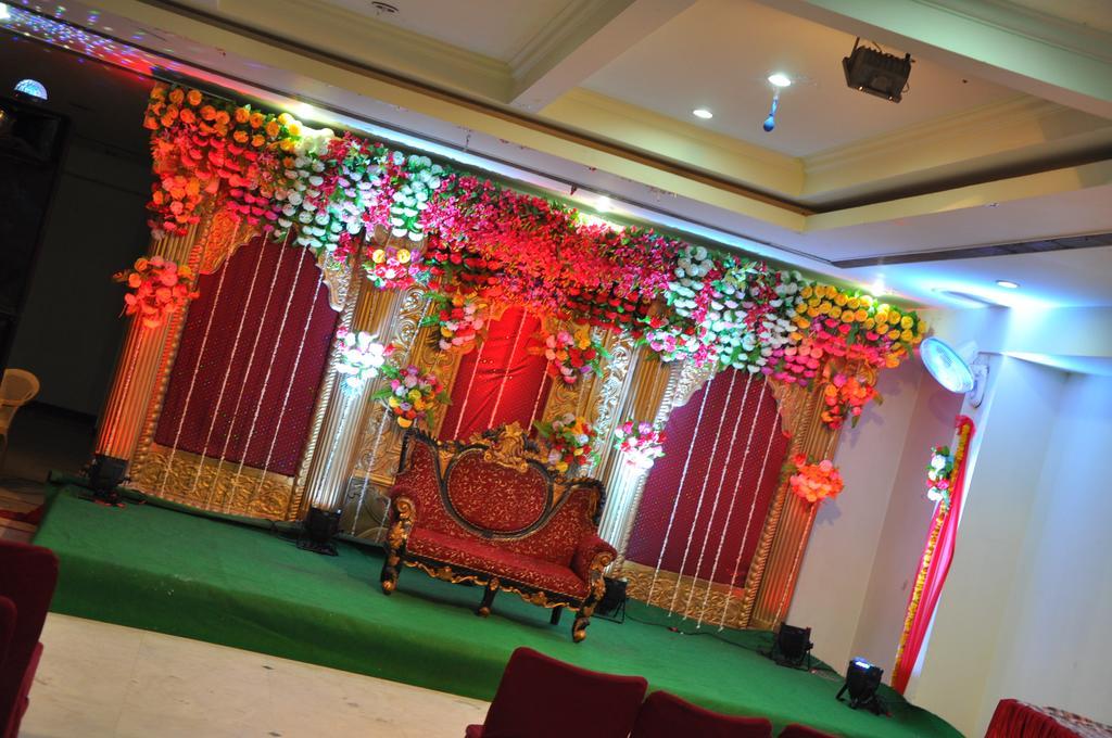 Hotel Sita Manor Gwalior Esterno foto