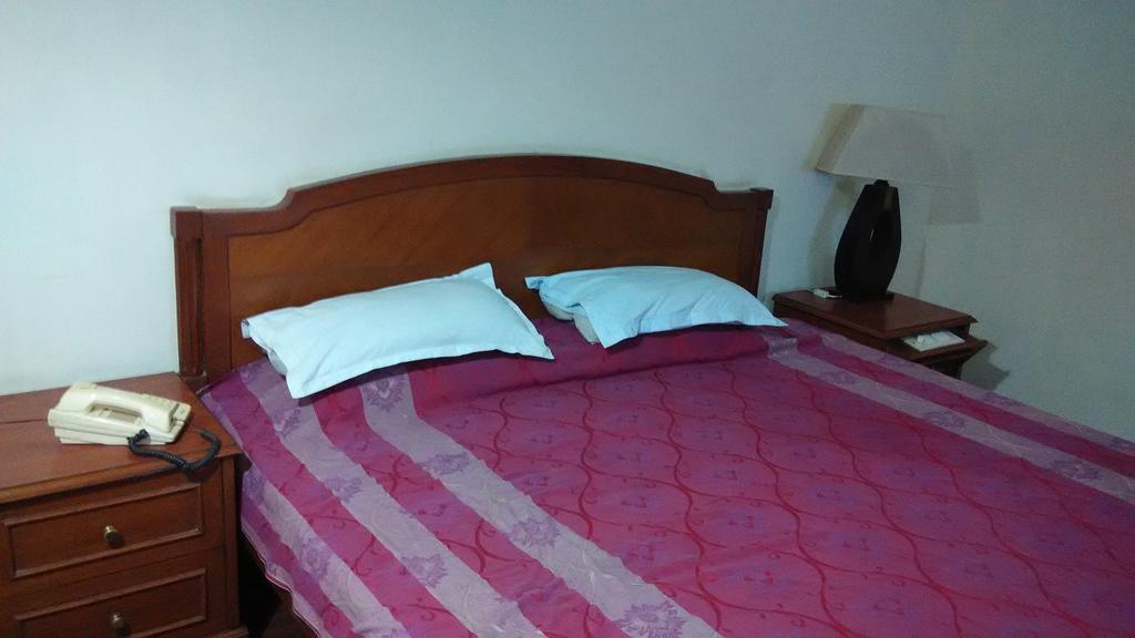 Hotel Sita Manor Gwalior Esterno foto