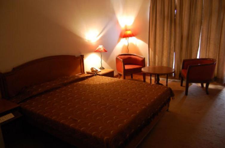 Hotel Sita Manor Gwalior Esterno foto